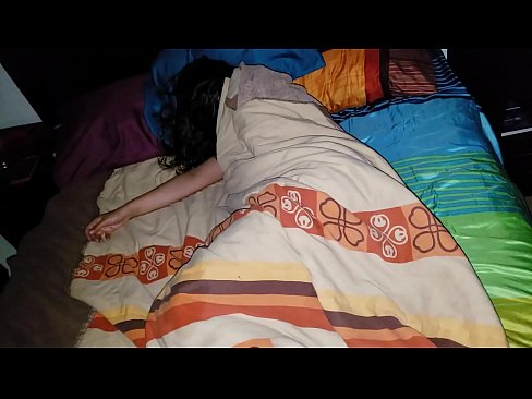 ❤️ Nevlastný syn nadáva svojej mladej nevlastnej matke, zatiaľ čo ona spí. ️ Šukanie video na sk.nicepornphotos.ru ❌